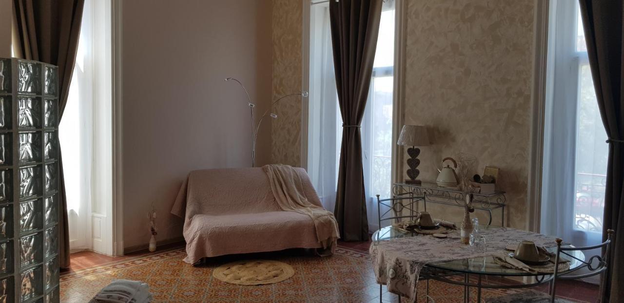 Chez Dedou Et Madou Bed & Breakfast Florensac Екстериор снимка